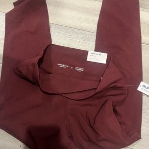 maroon Old Navy leggings